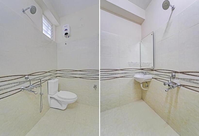 デラックスルーム, Super Townhouse 1096 Hotel Redfox Nungambakkam Near Apollo & Shankar Nethralaya Hospital