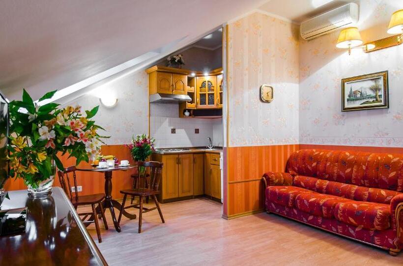 استودیوی استاندارد, Boutique Apart Hotel Sherborne