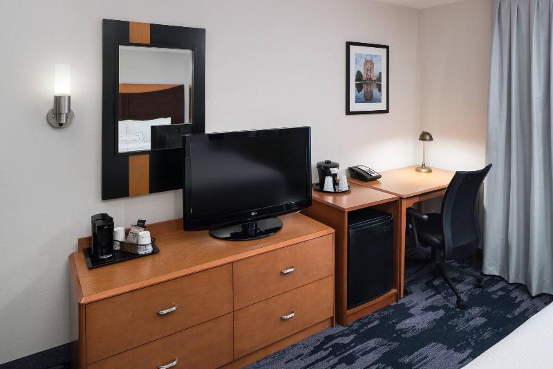 חדר סטנדרט עם מיטת קינג, Fairfield Inn & Suites South Bend At Notre Dame