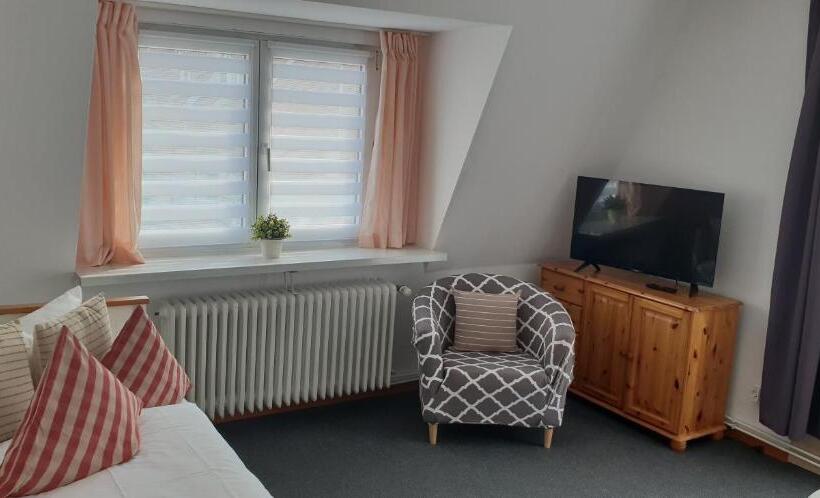 带1个卧室的带海景的公寓, Seeburg