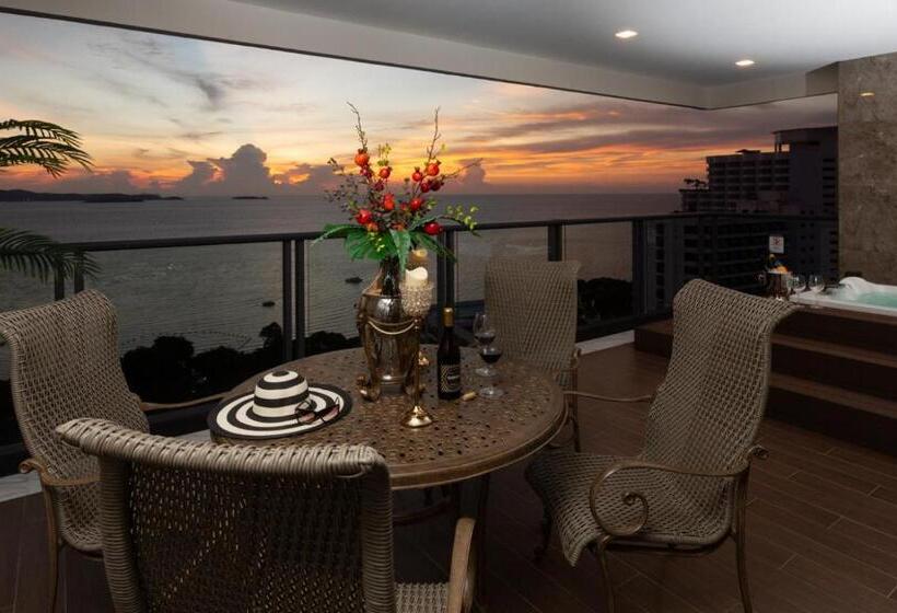 سوئیت با تخت بزرگ, The Elysium Prațumnak Pattaya   By Shg