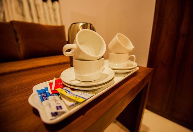 Family Suite, C B S Resort Udawalawe