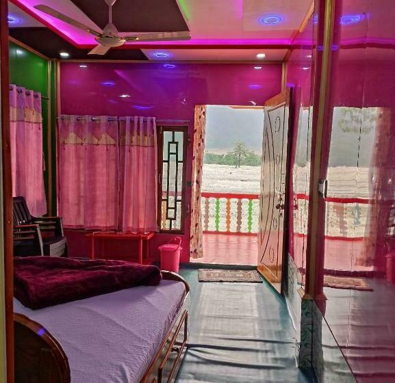 Трехместный Номер Deluxe, O Wild Flower Home Stay