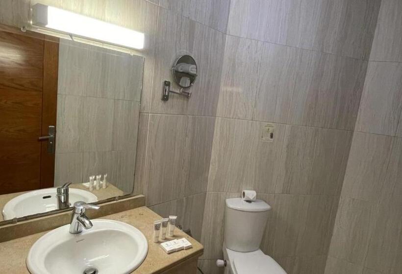 اتاق خانوادگی, Delmar Hotel Matrouh