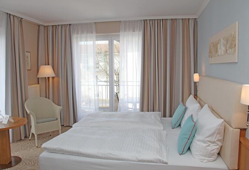 Standardzimmer mit seitlichem Meerblick, Mein Strandhaus   Hotel, Restaurant & Schwimmbad