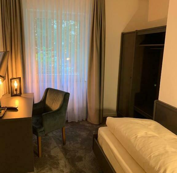 标准单人间, Waldhotel Riesebusch