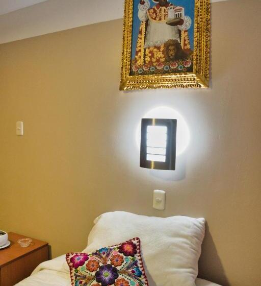 Quarto Estandar Individual, Rituales Inn   Terminal Terrestre