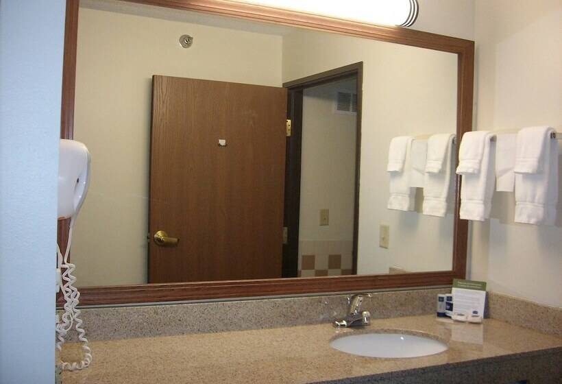 Студия Superior, Americinn By Wyndham Thief River Falls