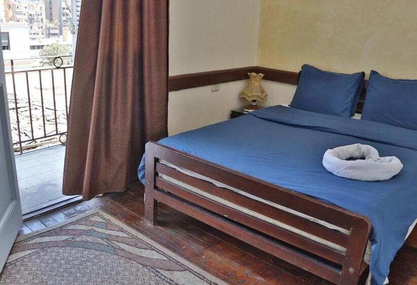 اتاق استاندارد, Cecilia Hostel