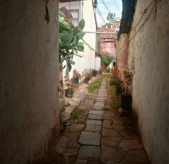 اتاق لوکس با بالکن, Barrio Inka B&b