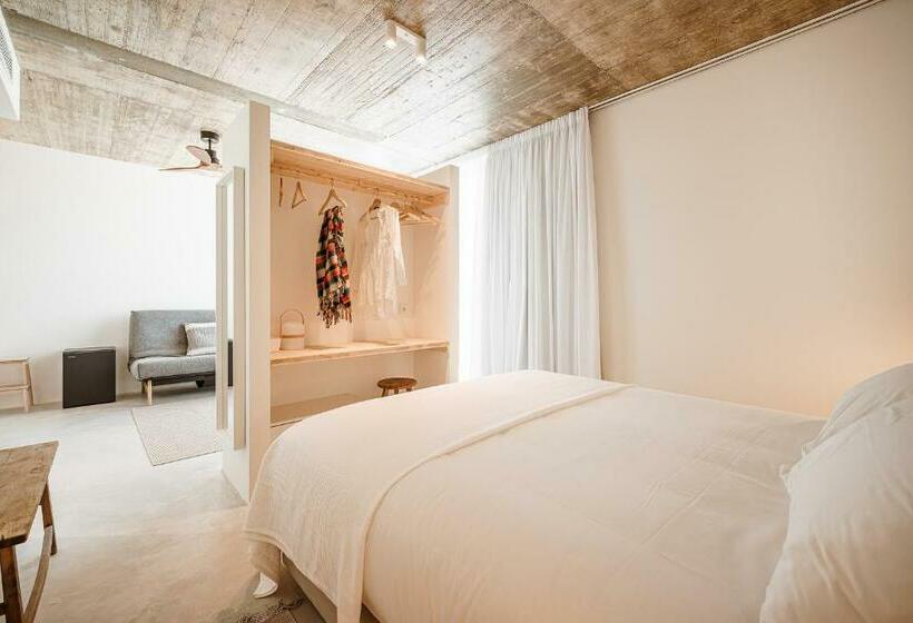家庭间, B.hostel