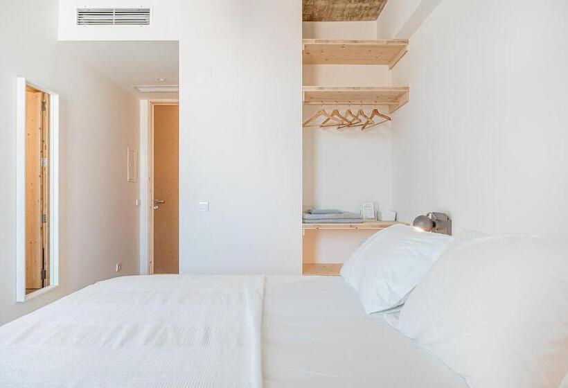 标准间, B.hostel