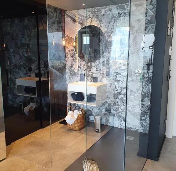 Трехместный Номер Deluxe, Visioni Lake View Boutique Rooms & Breakfast   Adults Friendly