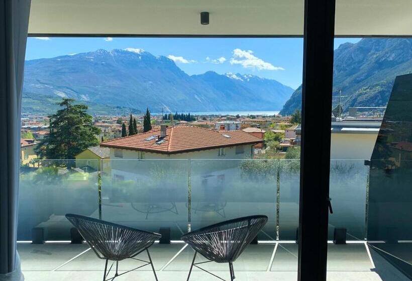 Четырехместный Номер Deluxe, Visioni Lake View Boutique Rooms & Breakfast   Adults Friendly
