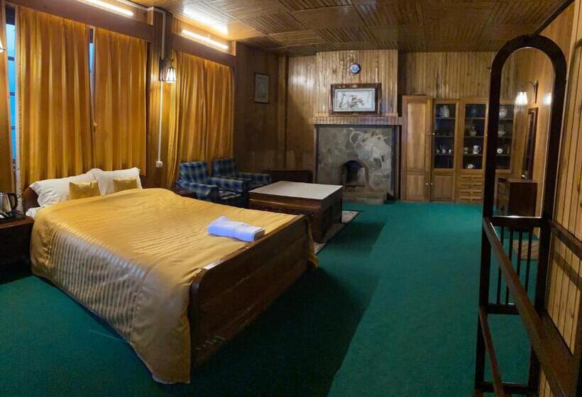 수피리어 룸, Yankee Resort Lava
