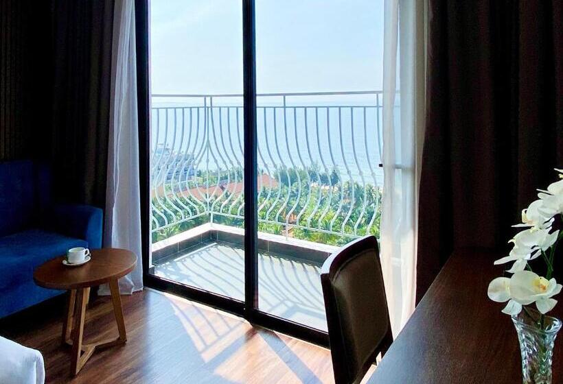 اتاق سه نفره دلوکس با چشم‌انداز دریا, Vipol Mui Ne Hotel & Spa