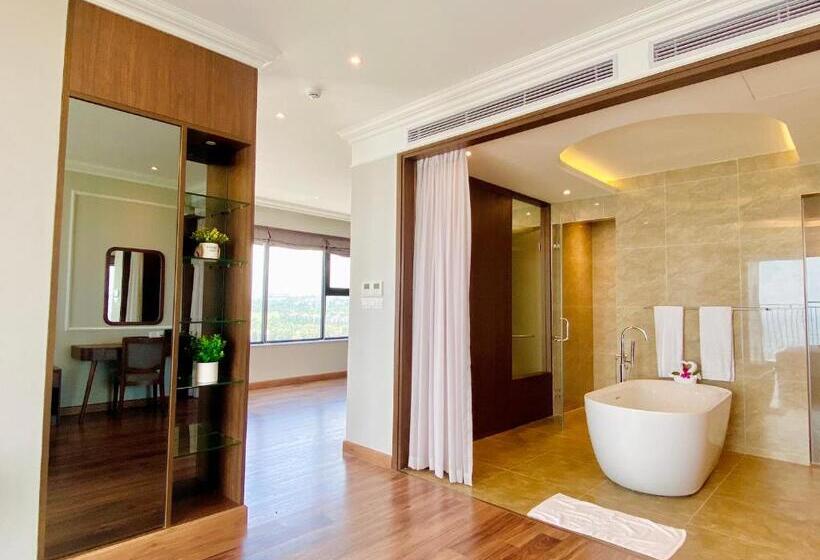 سوییت با چشم‌انداز دریا, Vipol Mui Ne Hotel & Spa