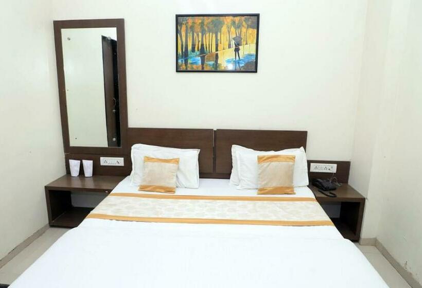 标准间, Annapura Residency, Chalisgaon