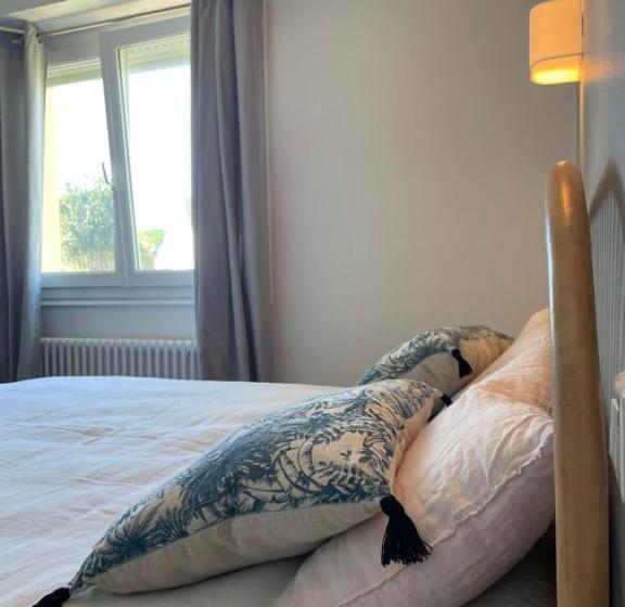 Номер Стандарт Вид на Сад, Hôtel De La Cale