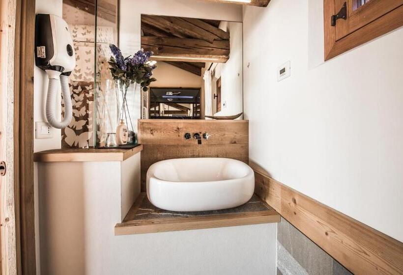 Полулюкс, Agriturismo Dolce Colle