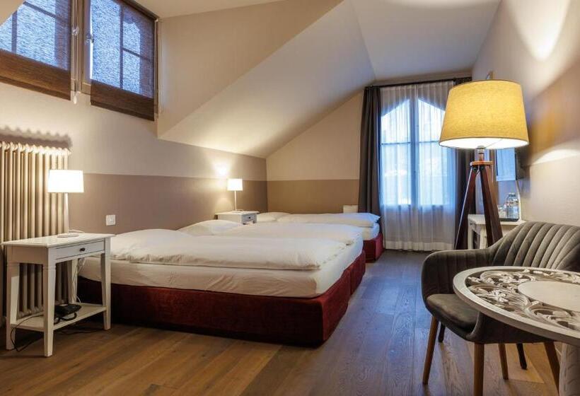 标准三人间, Emmental