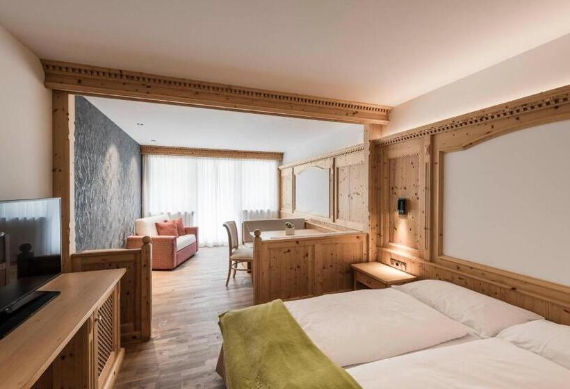 Номер Deluxe с Балконом, Paradies Pure Mountain Resort