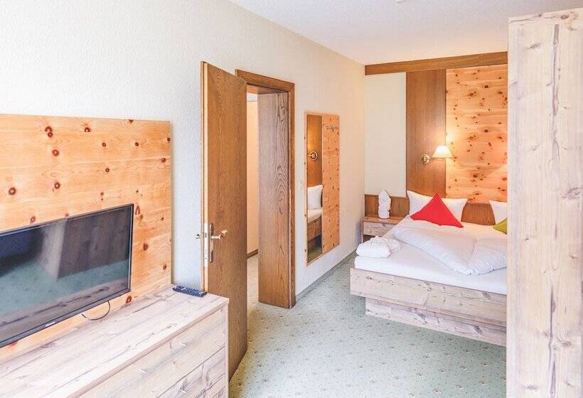 Семейный Номер, Styrolerhof