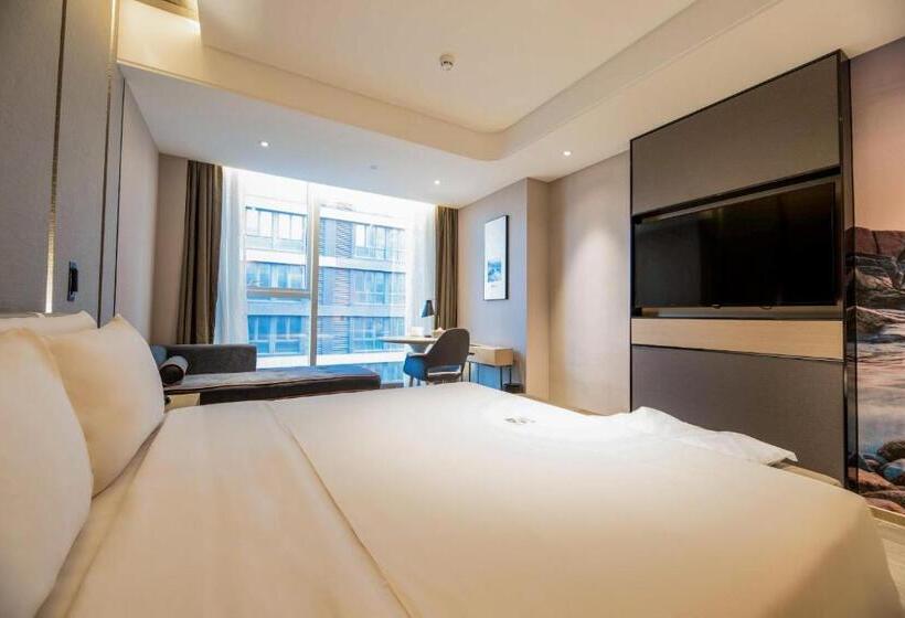 Номер Superior, Atour S Hotel Shenzhen Longgang Zhonghaixing