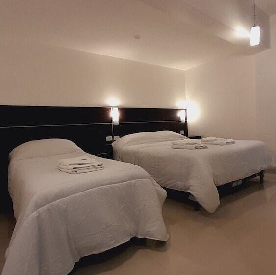 اتاق استاندارد سه نفره, Dinastia Boutique