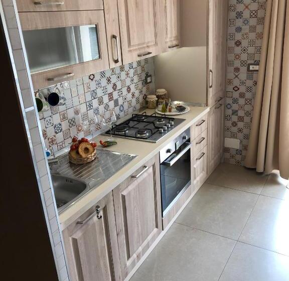 آپارتمان لوکس 1 خوابه, Zerostuni Suite Apartment
