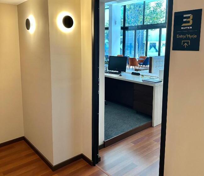 سوییت جونیور با چشم‌انداز دریا, 3b Suites Boutique