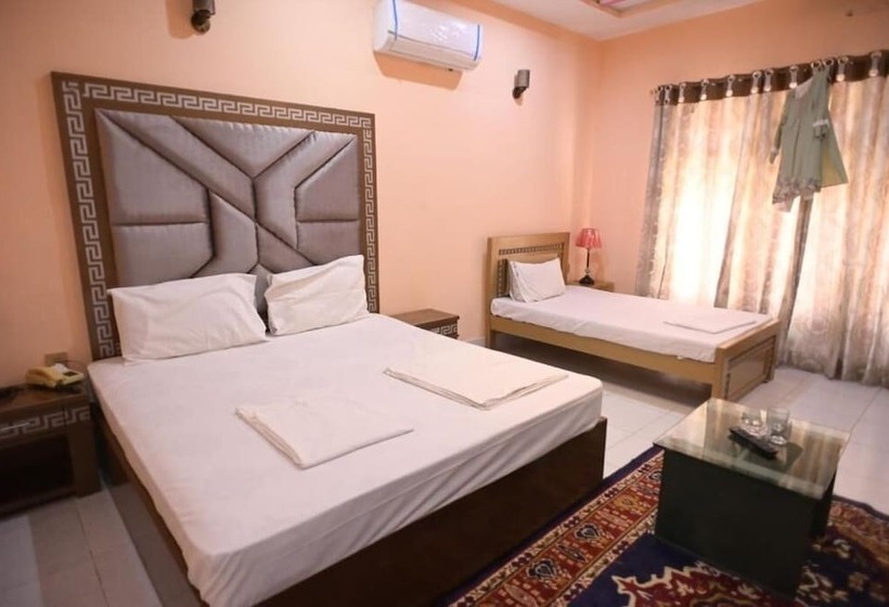 اتاق لوکس سه تخته, Shaheen Continental Multan