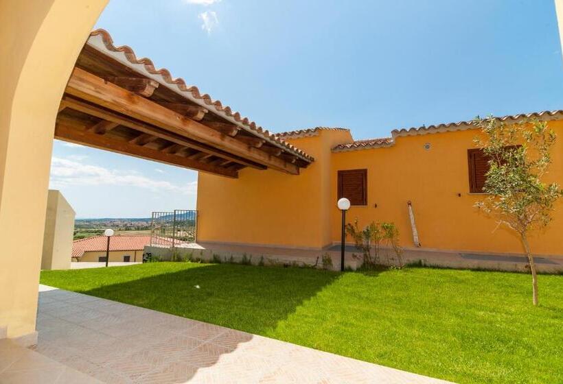 Apartamento 2 Dormitórios, Corte Di Gallura
