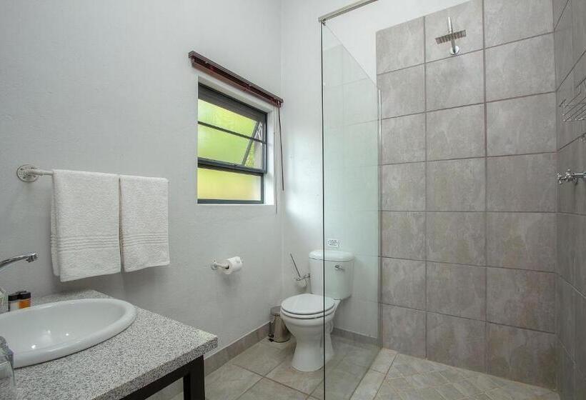 اتاق استاندارد با چشم‌انداز باغ, Thornforest Luxury Bush Lodge