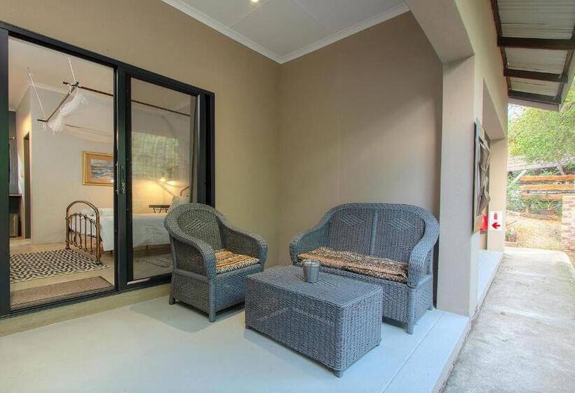 اتاق استاندارد سه تخته با چشم‌انداز باغ, Thornforest Luxury Bush Lodge