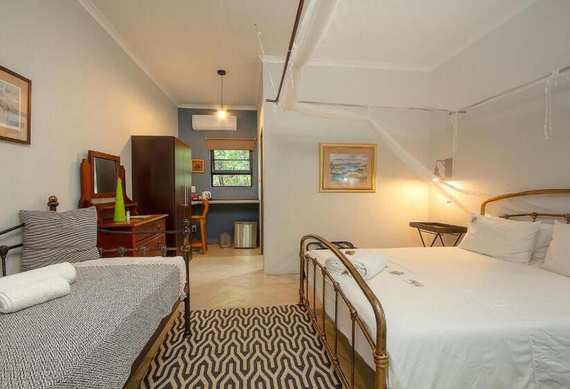 اتاق استاندارد سه تخته با چشم‌انداز باغ, Thornforest Luxury Bush Lodge