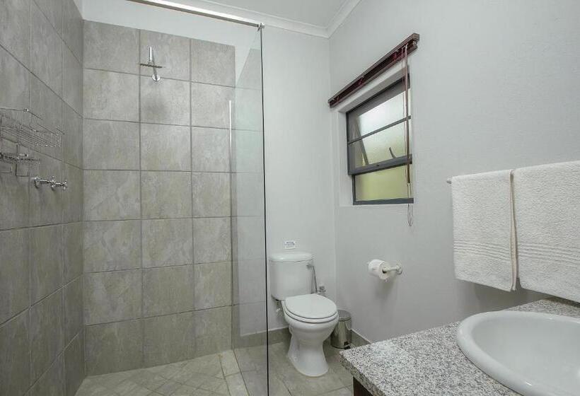 اتاق استاندارد با چشم‌انداز استخر, Thornforest Luxury Bush Lodge