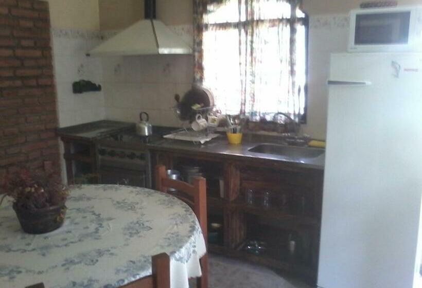 샬레, La Casa De Ana