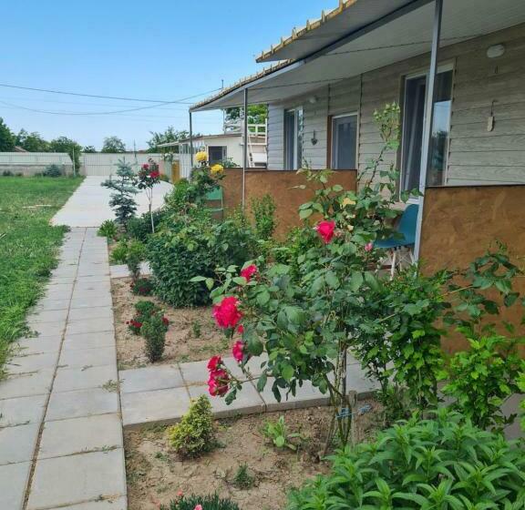 اتاق استاندارد سه تخته با بالکن, Vadul Chiquita