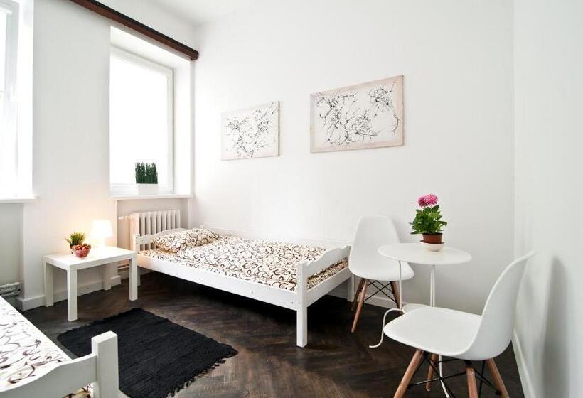 اتاق استاندارد با سرویس بهداشتی مشترک, Extra Hostel Easy Kaunas