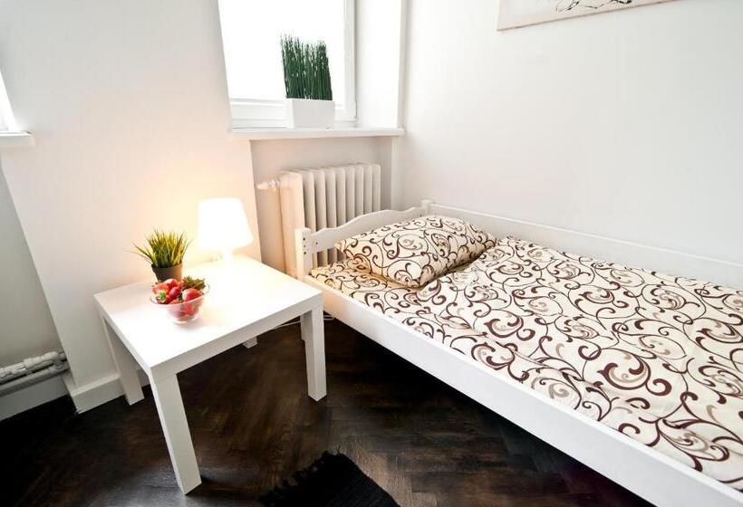 اتاق استاندارد با سرویس بهداشتی مشترک, Extra Hostel Easy Kaunas