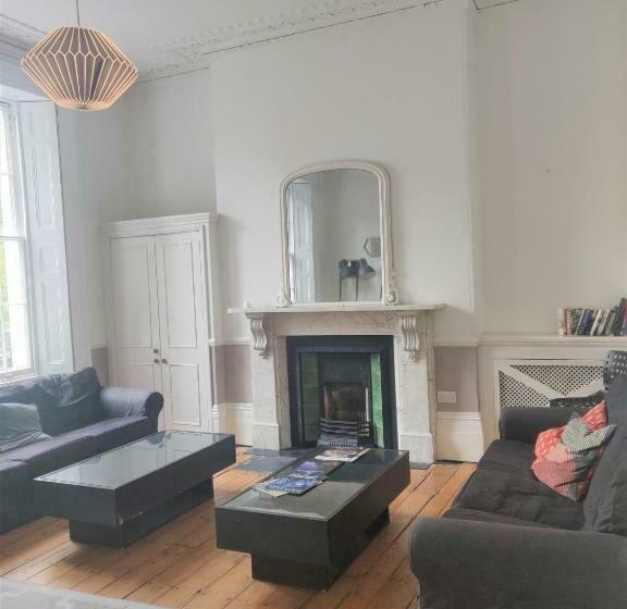 Номер Economy Индивидуальный, Arlington Villas Townhouse By Clifton Short Lets