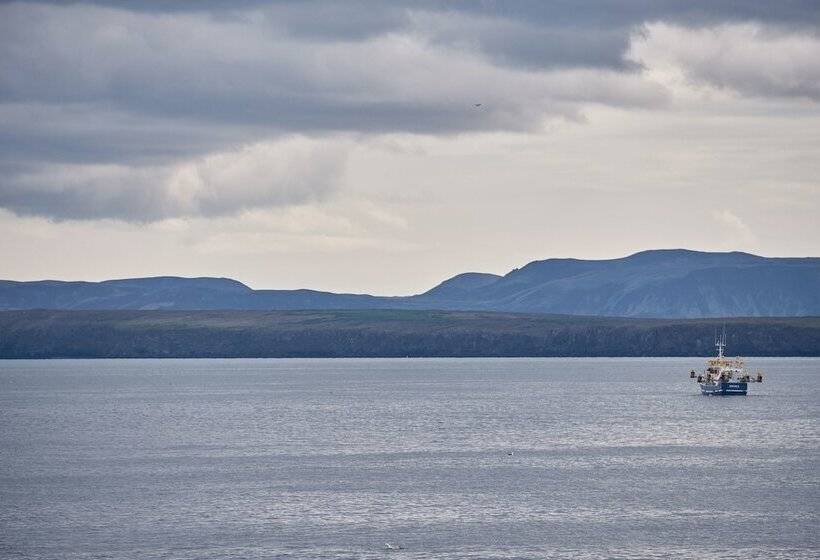 سوییت, Berg By Keflavik Airport