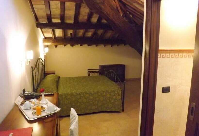 Номер Economy, Relais Il Postiglione  Antica Posta Dei Chigi