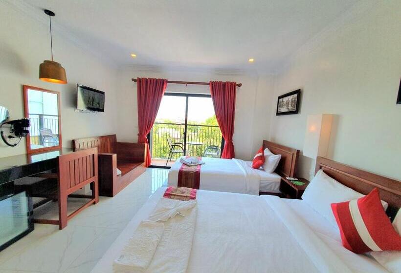 家庭间, Darling Pub Hostel