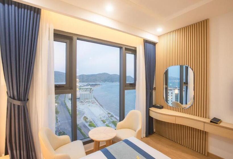 اتاق استاندارد با چشم‌انداز دریا, Canary Gold Hotel Quy Nhơn