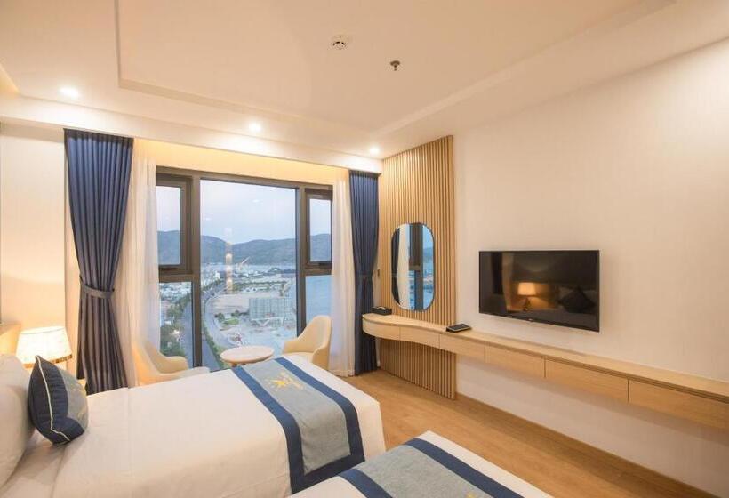 اتاق استاندارد با چشم‌انداز دریا, Canary Gold Hotel Quy Nhơn