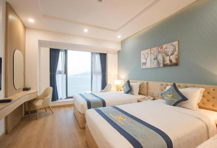 اتاق لوکس با چشم‌انداز دریا, Canary Gold Hotel Quy Nhơn