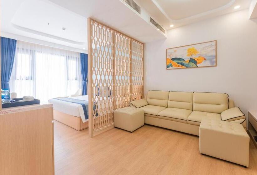 اتاق خانوادگی با چشم‌انداز دریا, Canary Gold Hotel Quy Nhơn