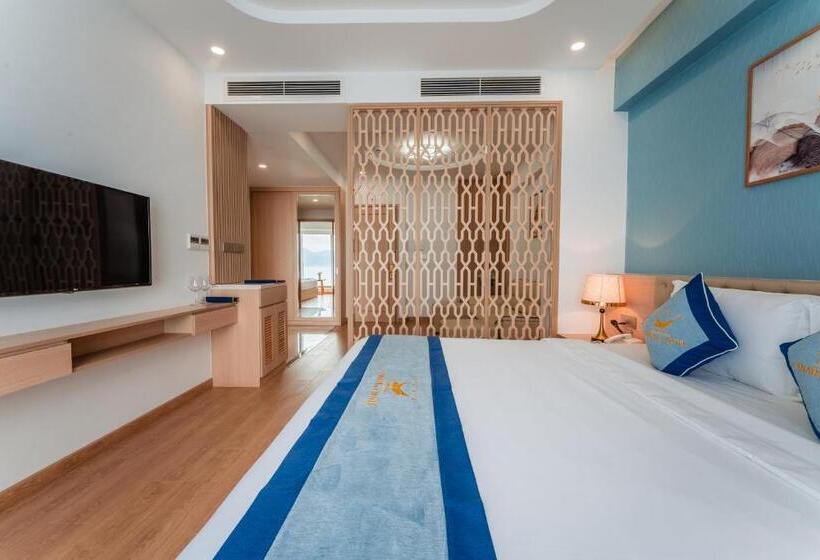 اتاق خانوادگی با چشم‌انداز دریا, Canary Gold Hotel Quy Nhơn